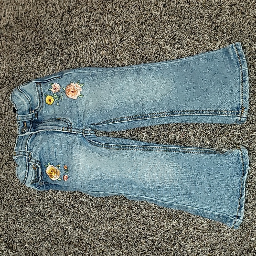 Flower embroidered Pants